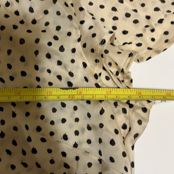 Banana Republic Silk Polka Dot Blouse Cap Sleeves - Picture 7 of 12